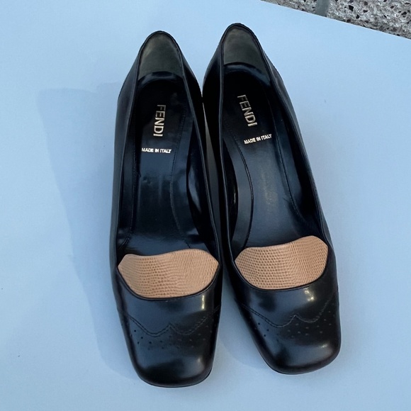 Fendi - Black / Tan Squared Toe Pumps - Picture 1 of 7
